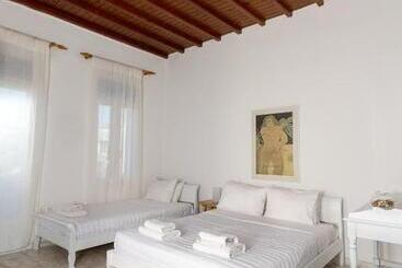 پانسیون She Mykonos  Luxury Apartments