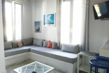 پانسیون She Mykonos  Luxury Apartments