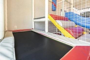 پانسیون Taean Yoyo Kids Poolvilla