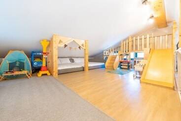 پانسیون Taean Yoyo Kids Poolvilla