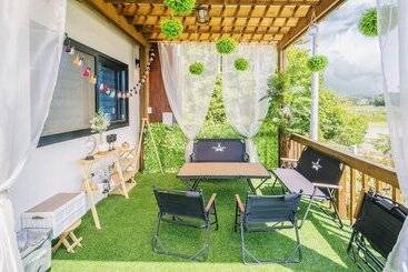 پانسیون Taean Yoyo Kids Poolvilla