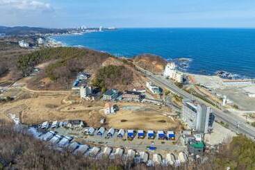 پانسیون Yangyang The Grand Blue Glamping