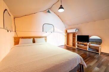 پانسیون Yangyang The Grand Blue Glamping