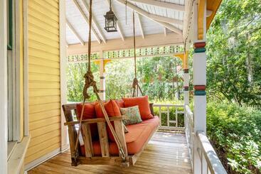 The Laurel Oak Inn Bed And Breakfast