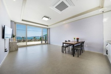 Yeosu Wayo Ocean View Pension