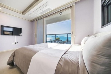 Yeosu Wayo Ocean View Pension