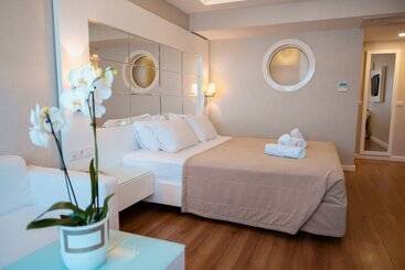 Alesta Residence