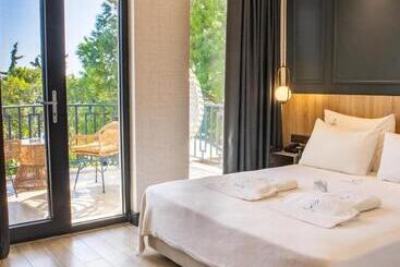 Cunda Pi̇er Otel
