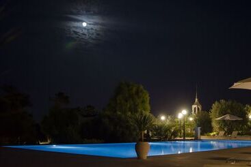 مسافرخانه Borgo Vita Novella