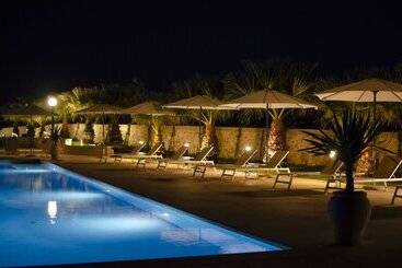 مسافرخانه Borgo Vita Novella