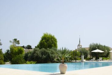 مسافرخانه Borgo Vita Novella