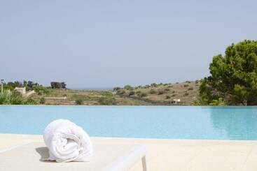 مسافرخانه Borgo Vita Novella