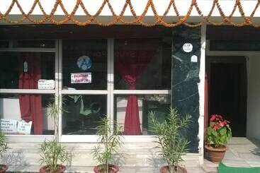 ホテル Goroomgo International Guest   Gorakhpur
