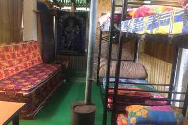 هتل Goroomgo The Rama S Manali
