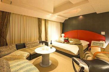 Qt Hotel   Adults Only