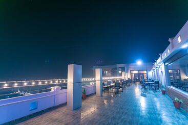 هتل Starlight Nepalgunj