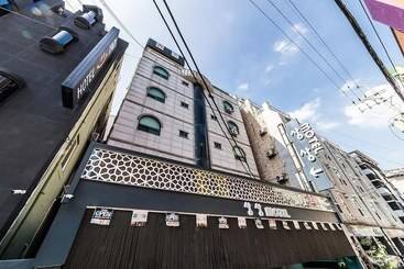 汽车旅馆  Seongnam Sangsang