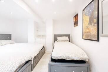 پانسیون Luxury Town House