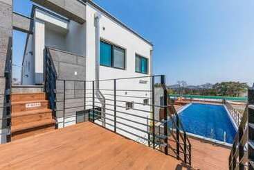 Pohang Plan 128 Pool Villa Pension