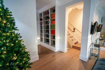 اقامتگاه Spacious & Modern 3brs House In Central London