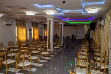 Emmy Hotels And Suites