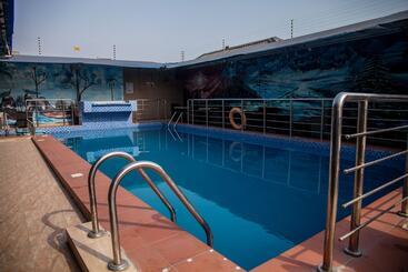 Emmy Hotels And Suites