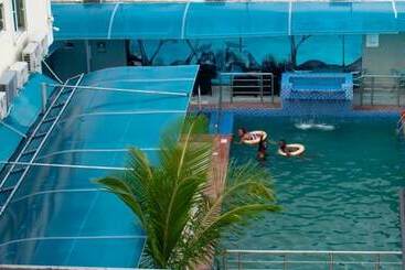 Emmy Hotels And Suites