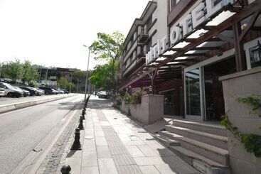 Hi̇ti̇t Otel