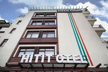 Hi̇ti̇t Otel