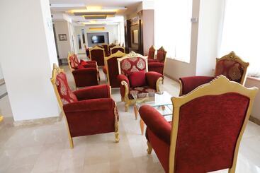 Hi̇ti̇t Otel