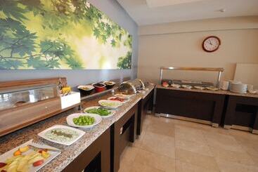 Hi̇ti̇t Otel