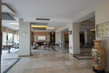 Hi̇ti̇t Otel