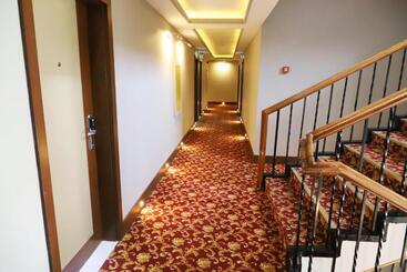 Hi̇ti̇t Otel