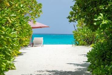 Hondaafushi Island Resort