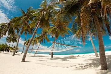 Hondaafushi Island Resort