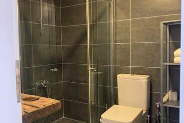 هتل Beige Rooms