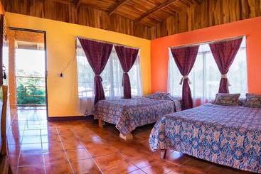 هتل El Nido Lodge