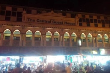 هتل Goroomgo The Central Guest House Kanpur