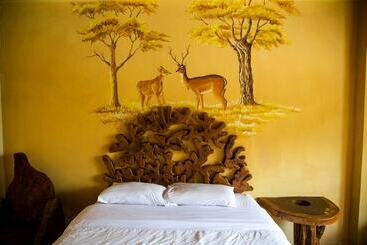 هتل Hosteria Hachacaspi