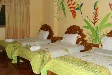 هتل Hosteria Hachacaspi