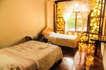 هتل Hosteria Hachacaspi