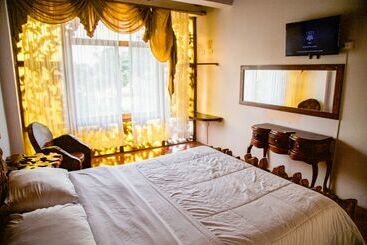 هتل Hosteria Hachacaspi