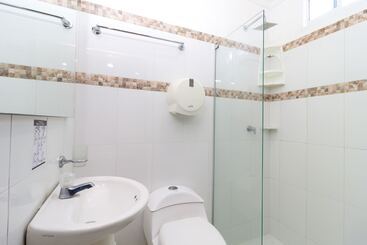 هتل Jardines Evans By Geh Suites