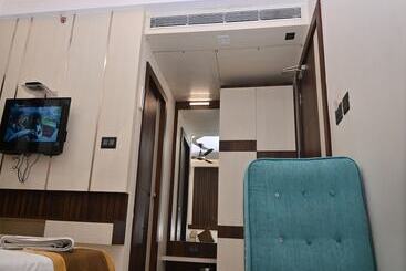 هتل Silver Land New Digha