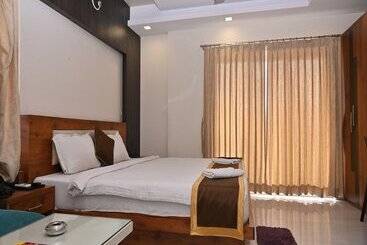 هتل Silver Land New Digha