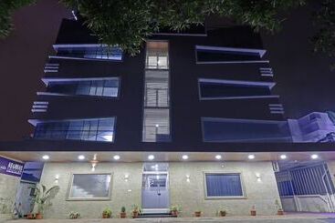 هتل Treebo Thoduvas Star Plaza Cochin Airport