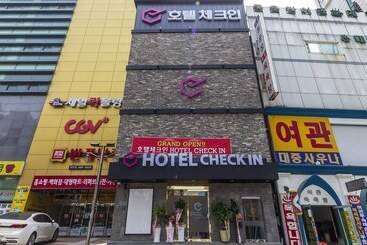 مُتل Cheonan Hotel Check In