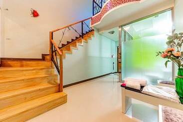 مُتل Iksan Luxury