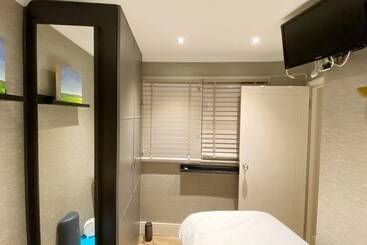 اقامتگاه Stunning 3 Bed House In Central London Westminster