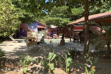 Tamahostel & Glamping